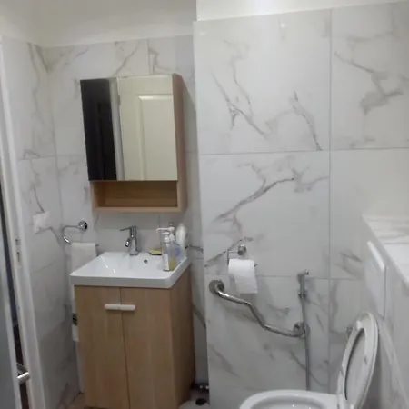 Maison Dans Un Ecrin De Verdure * 比亚里茨