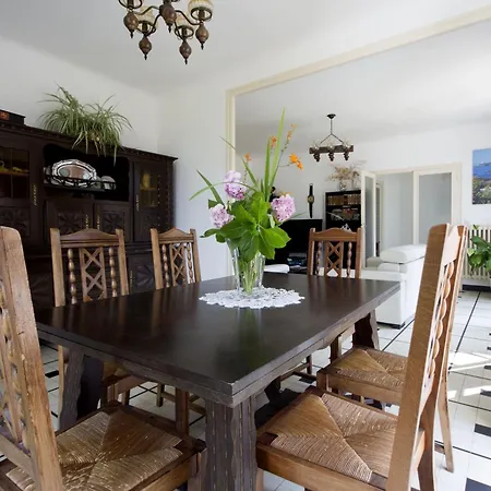 Maison Dans Un Ecrin De Verdure 아파트